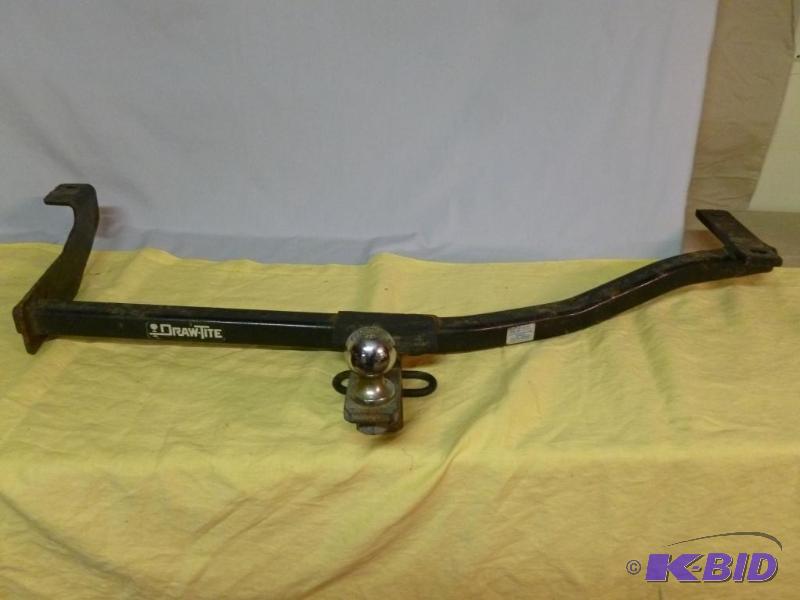 lot 11 image: Draw-Tite 2,000 lbs. max trailer weight hitch...
