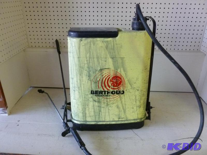 lot 128 image: Berthoud&nbspbackpack style chemical sprayer...