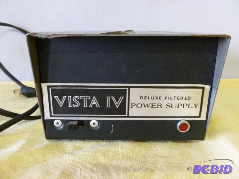lot 47 image: Vintage Clifford Industries Vista IV deluxe f...