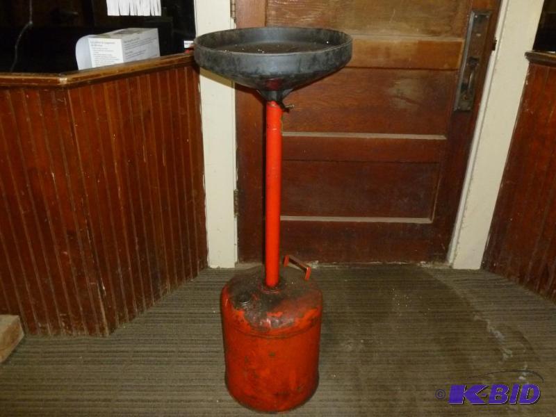 lot 9 image: Heavy duty five gallon steel oil drain can wi...
