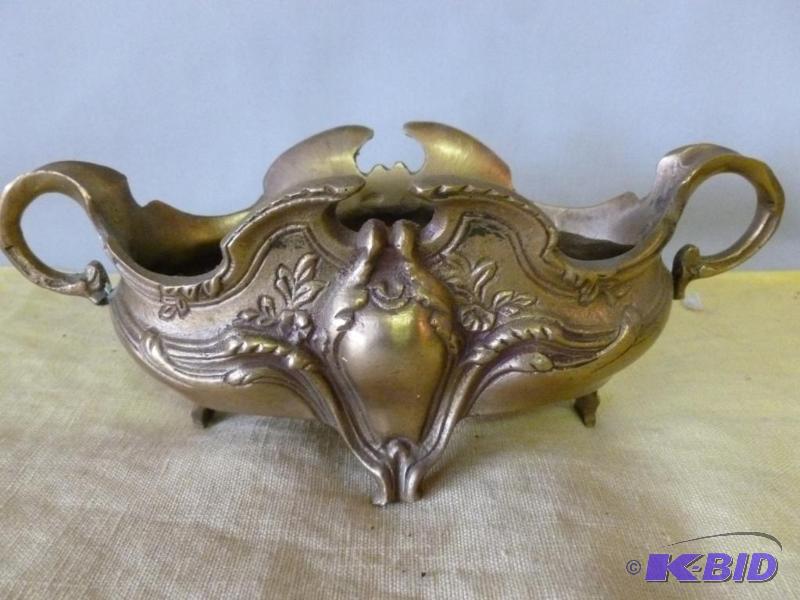 lot 92 image: Nice vintage double handled cast brass footed...