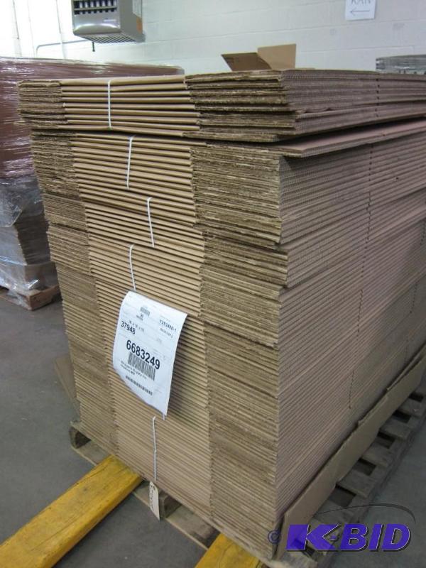 lot 26 image: 36 x 16 x 16 Shipping Boxes