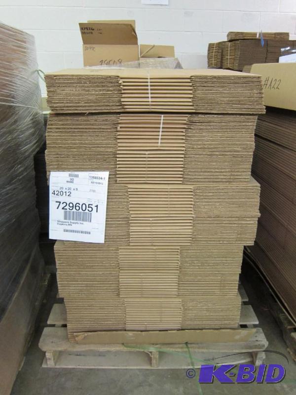 lot 32 image: 20 x 20 x 9 Shipping Boxes