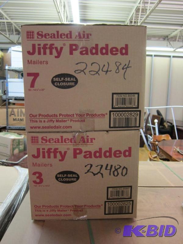 lot 58 image: #3 and #7 Jiffy Padded Mailers