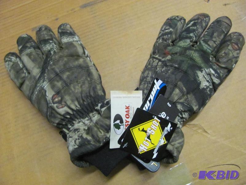These NEW (with tags) Waterproof Thinsulate 4...
