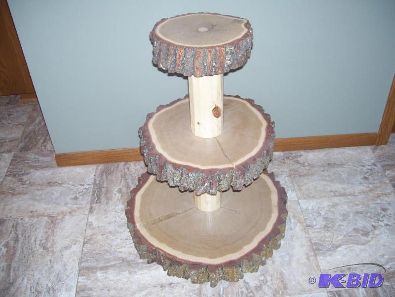 Log cupcake rack
