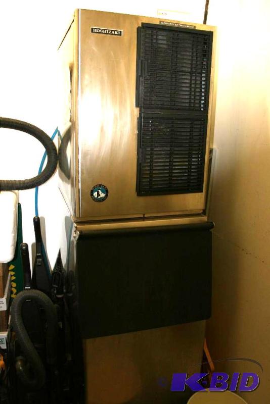Commercial Ice Maker