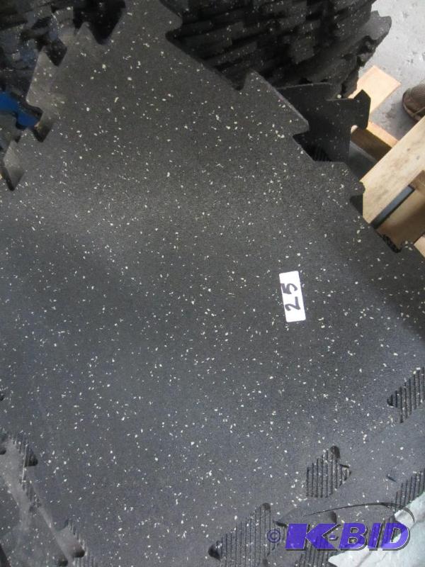 25)  38 inch 24 x 24 Rubber Puzzle Floor Tiles