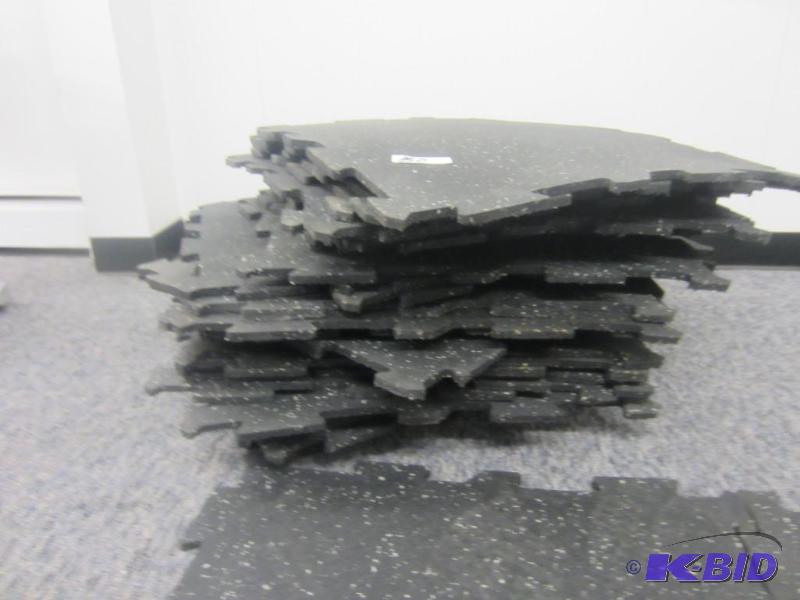 50)  38 inch 24 x 24 Rubber Puzzle Floor Tiles