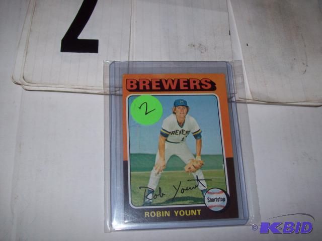 1975 Topps Robin Yount Rookie Card #223 - car...