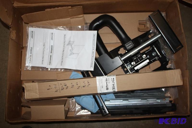 lot 163 image: Chief Medium Flat Panel In-Wall Swing Arm Mount Adjustable TV Wall Mount