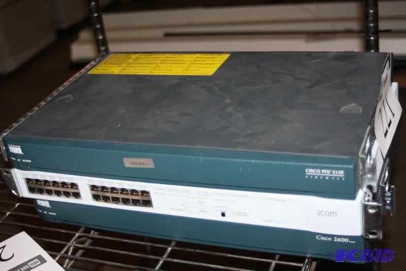 Задняя сторона фото. Cisco 2600 1500р. Cisco 2600 задняя панель. Cisco 2600 характеристики. M1716nr фото.