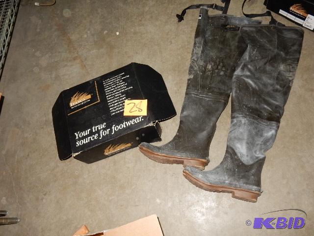 lot 28 image: Hip Waders