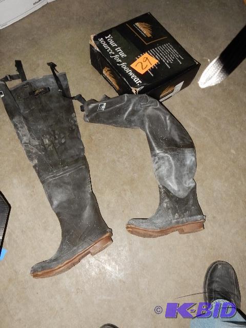 lot 29 image: Hip Waders