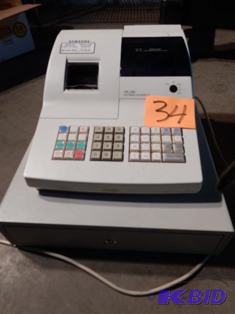lot 34 image: Cash Register