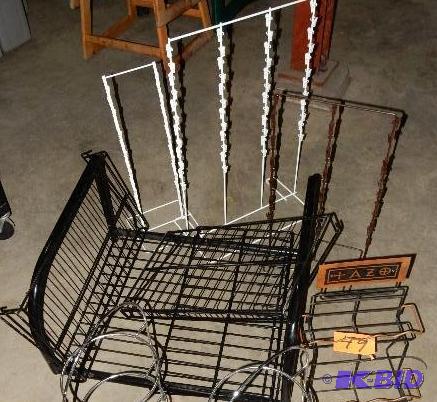 lot 49 image: Metal Display racks