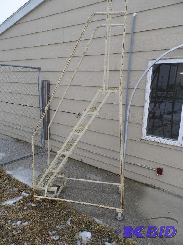 Rolling Ladder