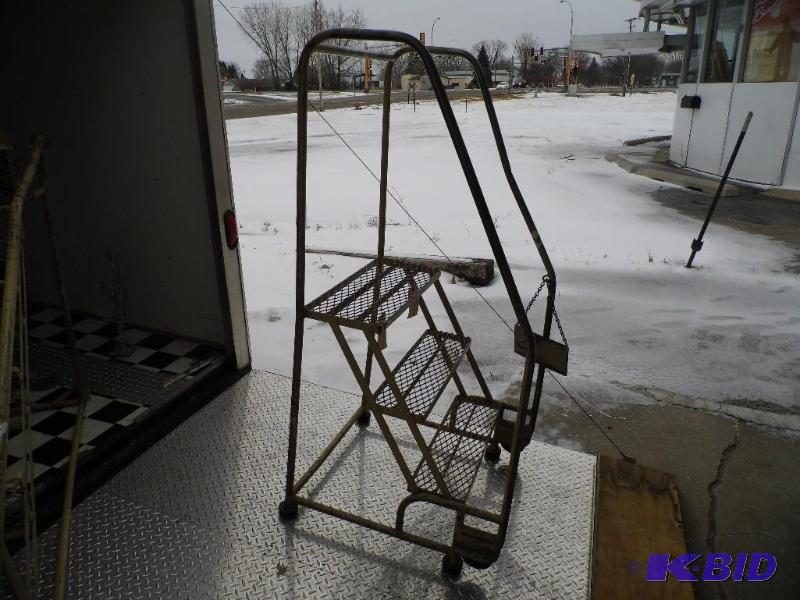 Rolling Ladder