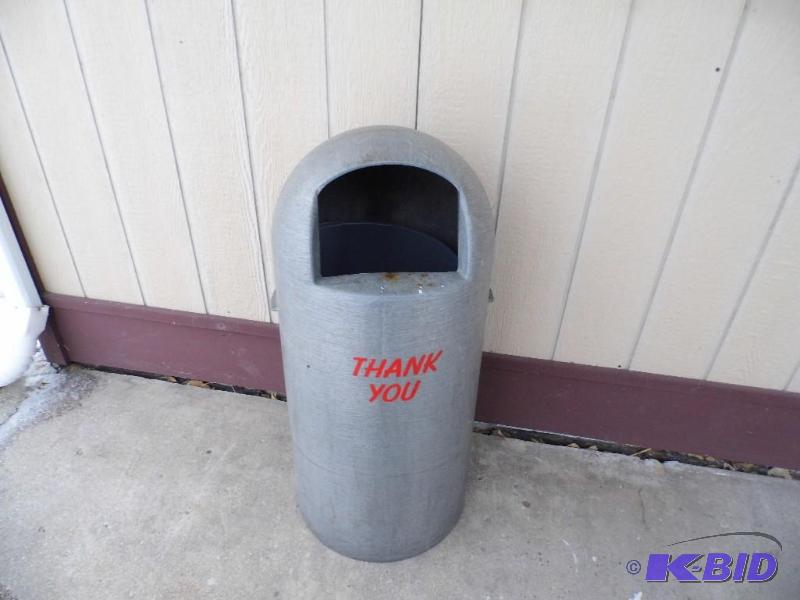 Trash Can wInsert