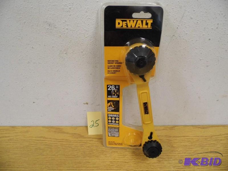 DeWalt Ratcheting Socket Wrench