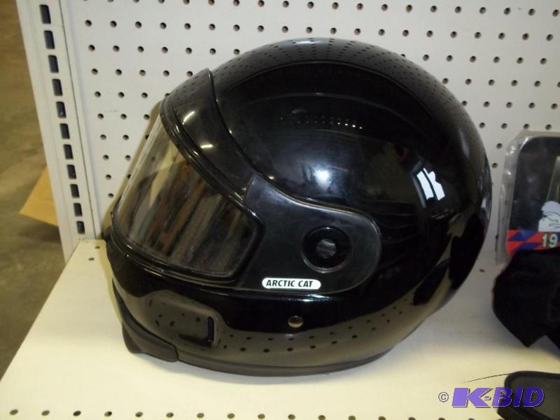 lot 27 image: Arctic Cat Snowmobile Helmet Size XL, with co...