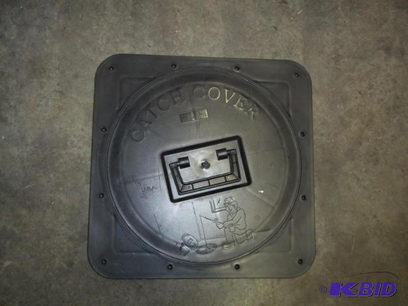 lot 55 image: Ice Fish House Catch Cover 16&quot Frame wit...