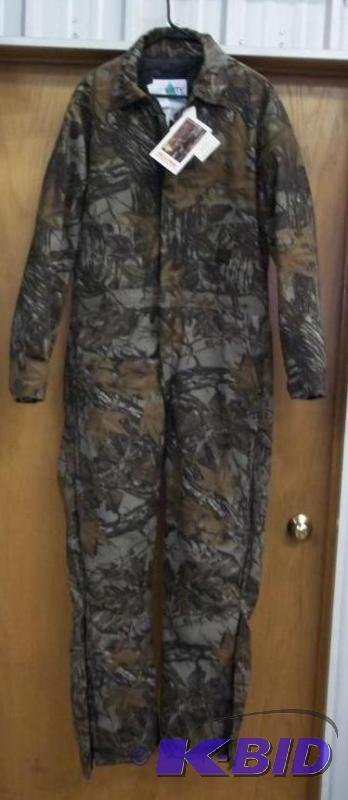 lot 7 image: Liberty Rugged outdoor gear Insulated Realtre...