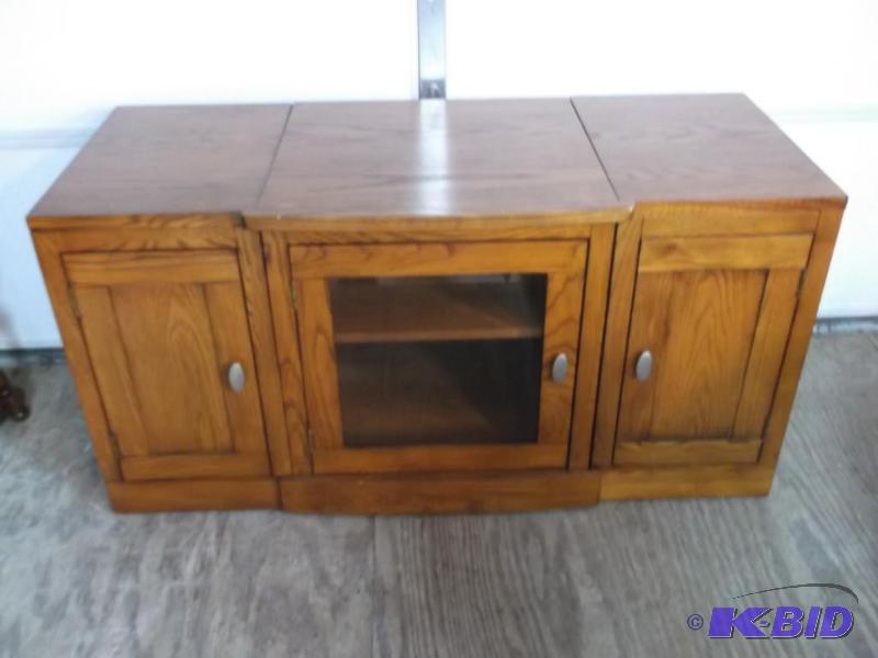 Beautiful 3 piece oak flat screen tv stand me...