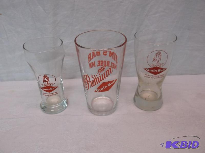 Nice lot with 3 collectable Grain Belt glasse...