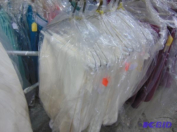 (22) Ivory Cloth Covers...