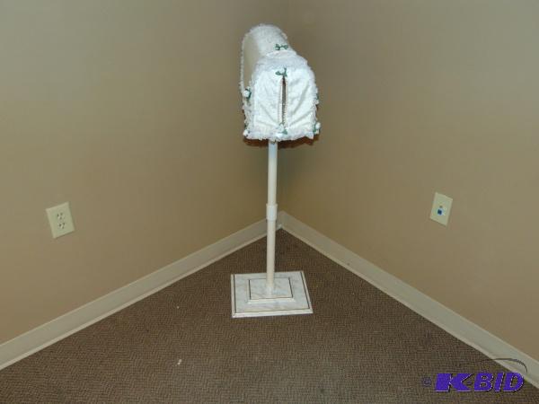 (1) Mailbox Wedding Card Box...