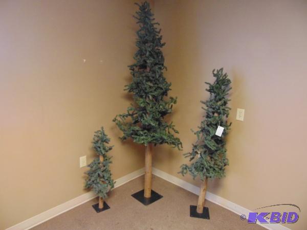 (3) Tree Decorations...