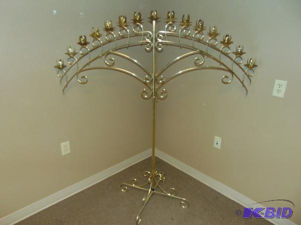 (1) Adjustable Height Candle Holder...