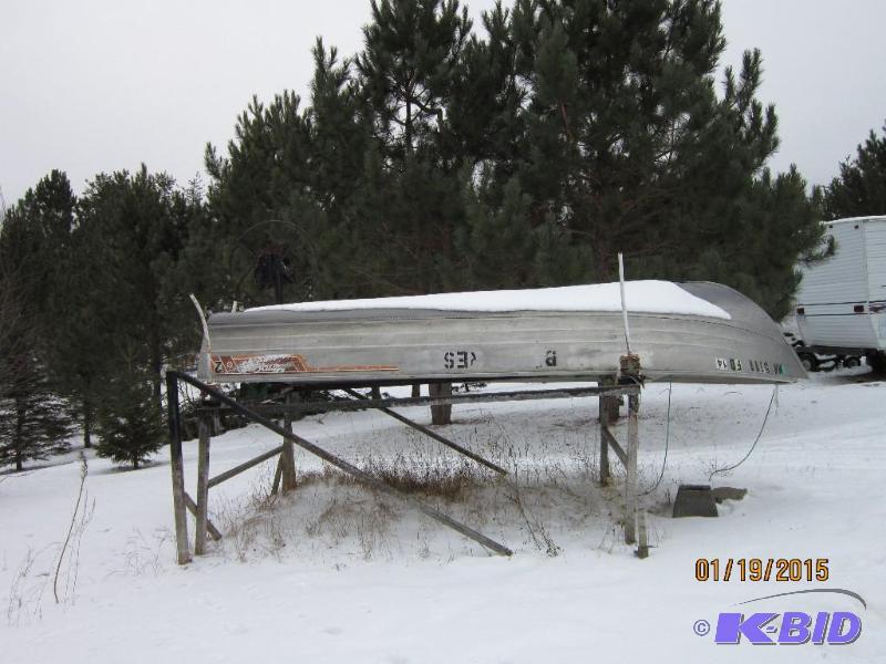 Steel boat lift