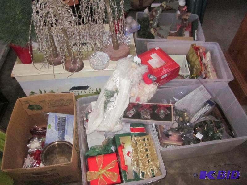 lot 100 image: Large lot of Christmas items and decor, inclu...