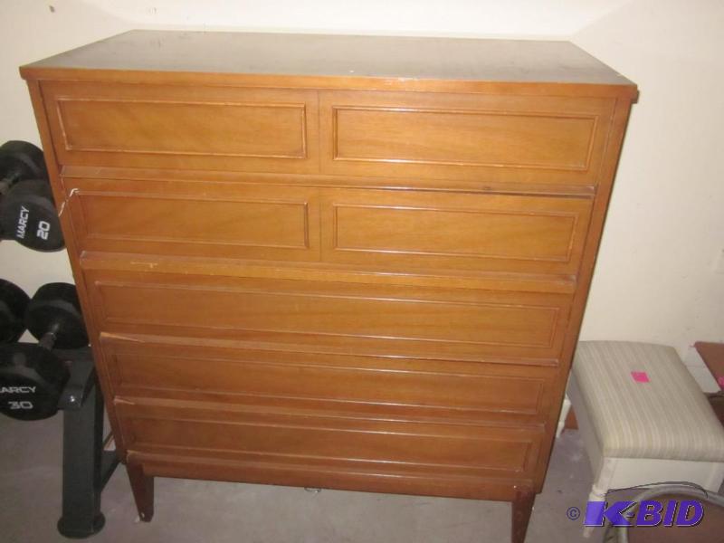 lot 63 image: Solid wood Mid Century Dixie (5) drawer dress...