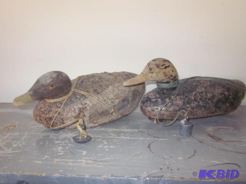 lot 80 image: Pairof Antique duck decors with weights and g...