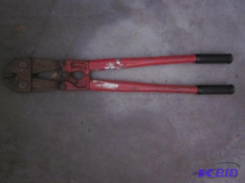 lot 94 image: Pair of large bolt cutters.      &n...