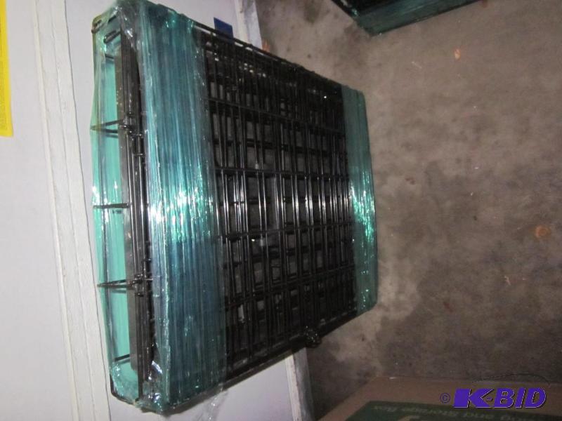 lot 99 image: Small size dog kennel.       ...