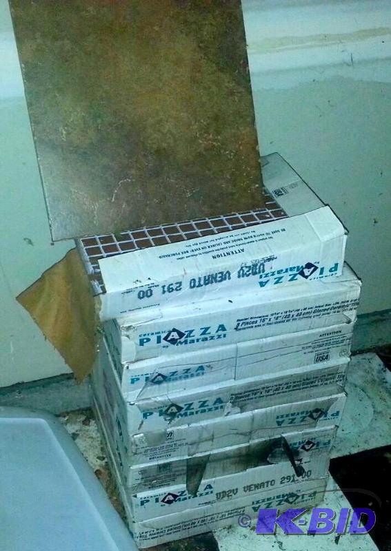lot 9 image: 7-8 Boxes of 16&quotx16" MARAZZI&nbspP...