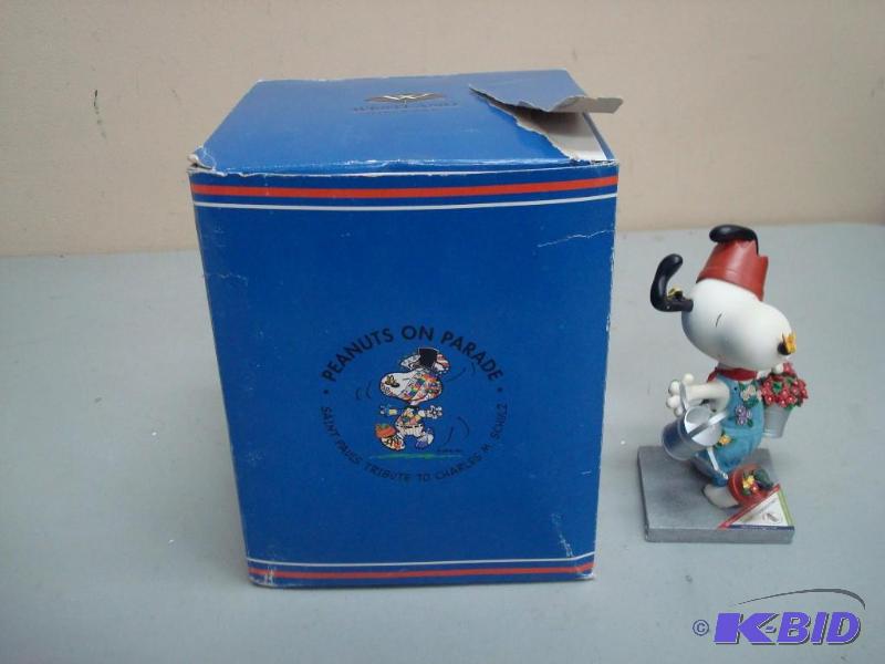 Garden Party&nbspSnoopy Peanuts On Parade Fi...