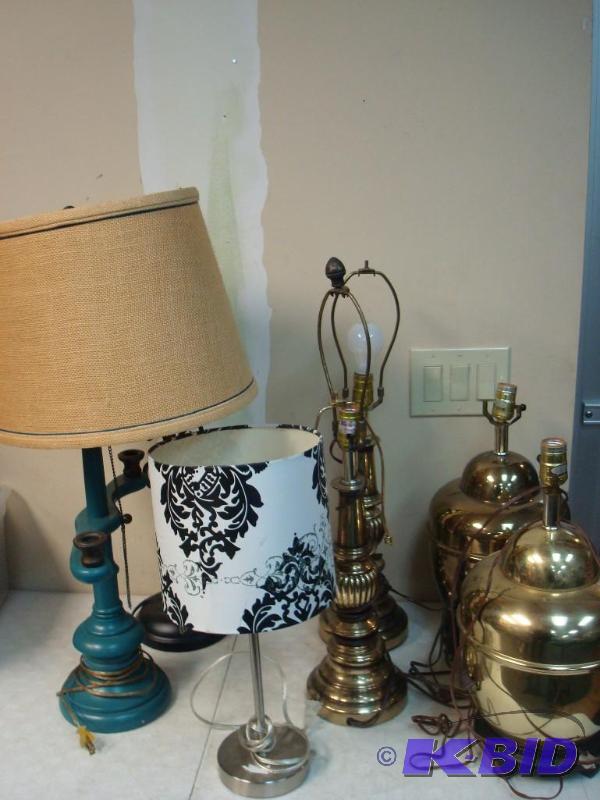 Lot Of Lamps, Untested...