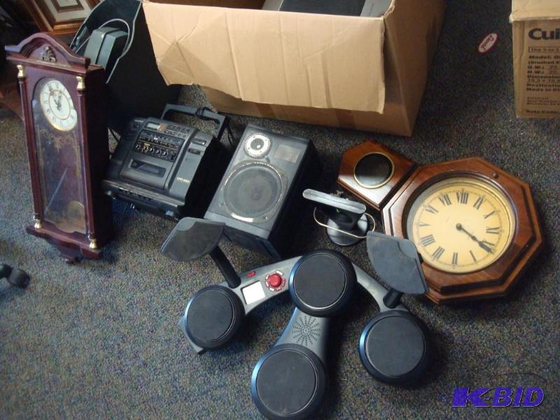 Lot Of Clocks, Electronics, UNTESTED, Sold As...