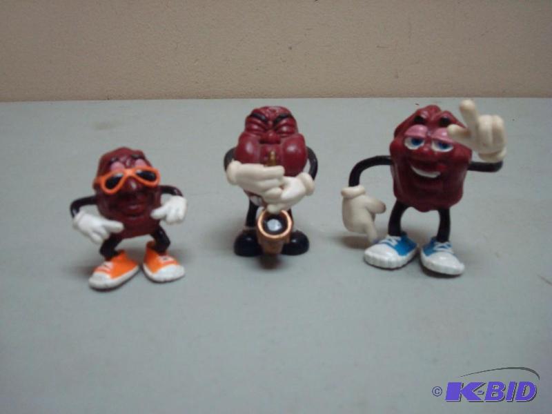 Lot Of Vintage California Raisins Figures...