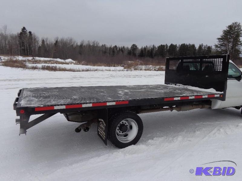 16 FT Flatbed