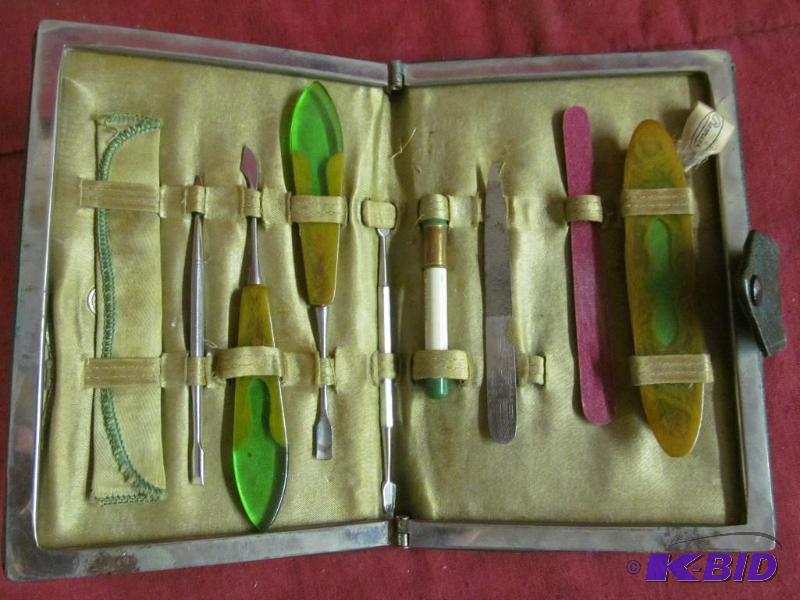 Manicure Set