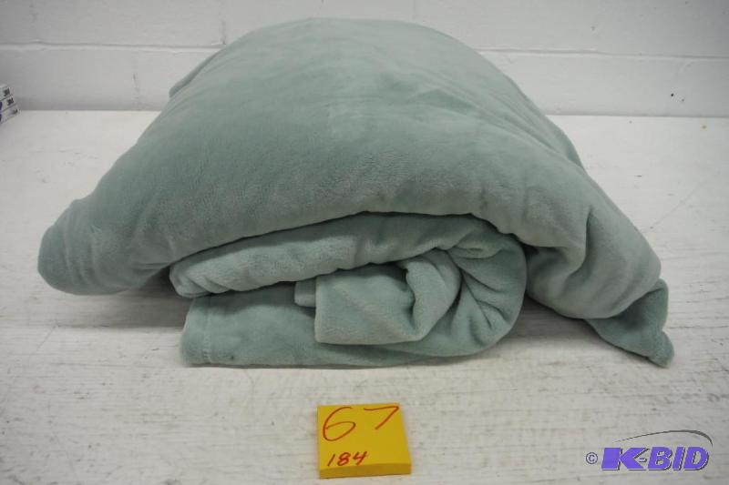 Two King Comforters Grn