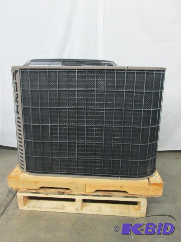 lot 5 image: Large York Condensing Unit