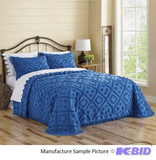 lot 47 image: Chenille Bedspread - Royal Blue - Full Size -...