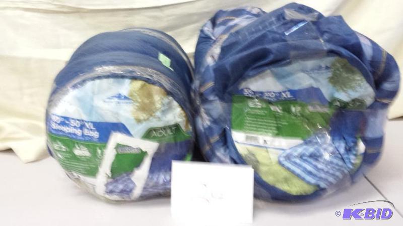 lot 124 image: Lot of 2 Adult Sleeping Bags